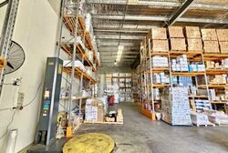 Zagro Global Hub (D25), Warehouse #551385511